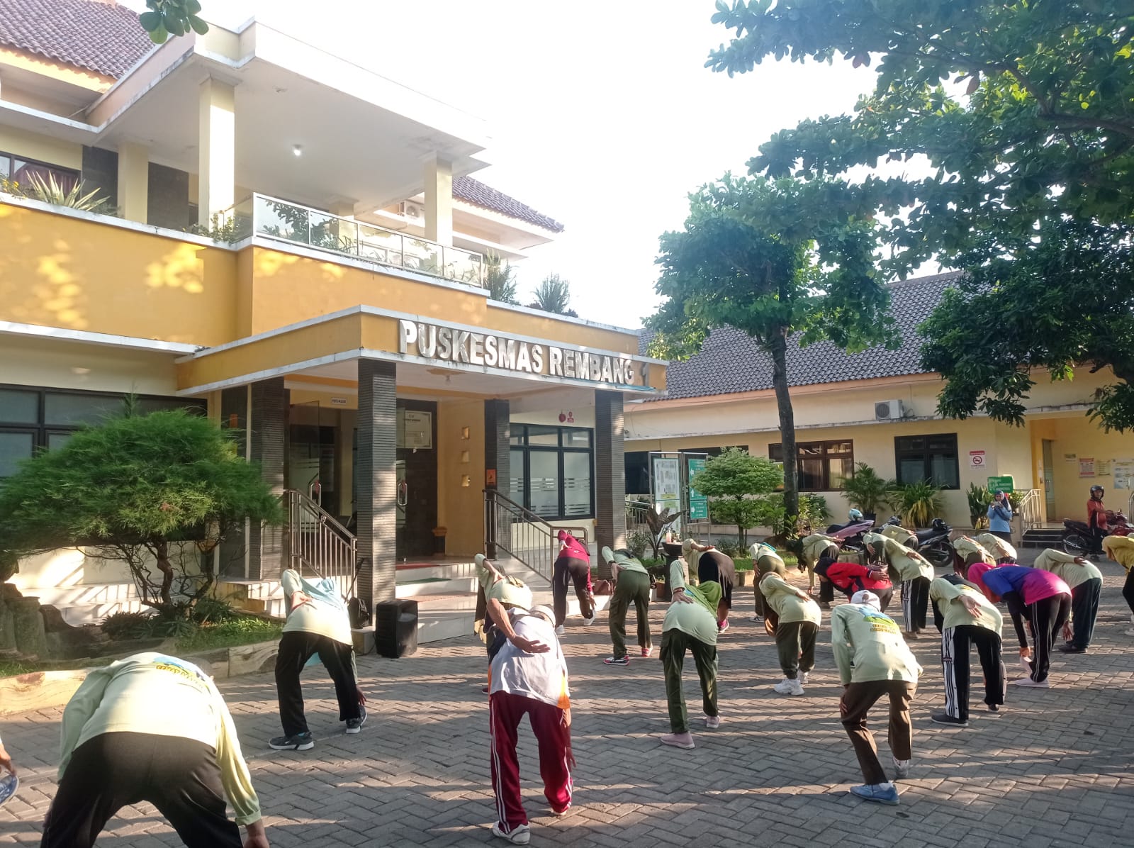 Gerak Sehat Peserta Prolanis Puskesmas Rembang 1